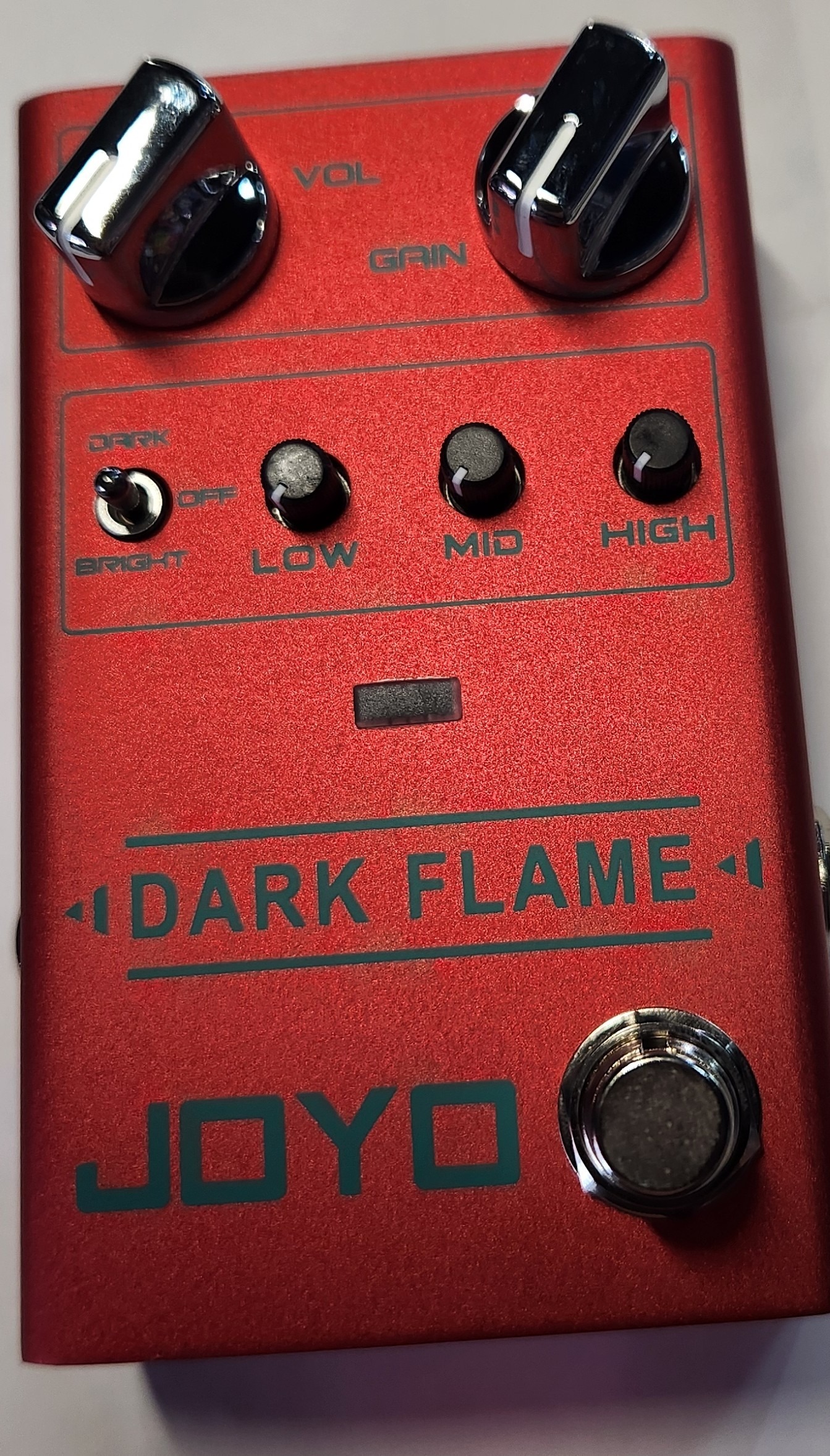 pedale-de-distortion-dark-flame